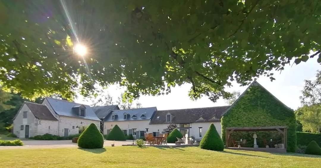 Domaine De La Limetiere Hotell Neuvy-le-Roi Eksteriør bilde