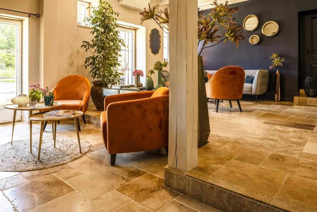Domaine De La Limetiere Hotell Neuvy-le-Roi Eksteriør bilde