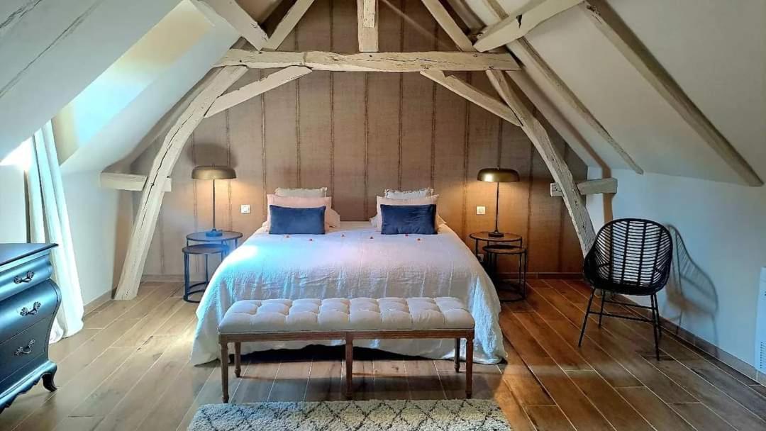 Domaine De La Limetiere Hotell Neuvy-le-Roi Eksteriør bilde